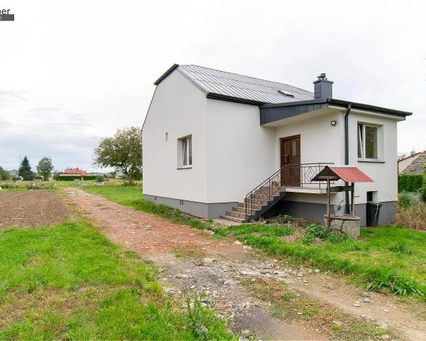 Dom z dużym potencjałem w świetnej lokalizacji