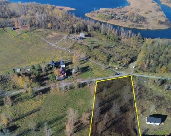 Inwestycyjne działki nad Jeziorem Tarnobrzeskim-2