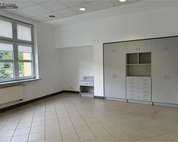 Lokal biurowo usługowy 24,30m2-4