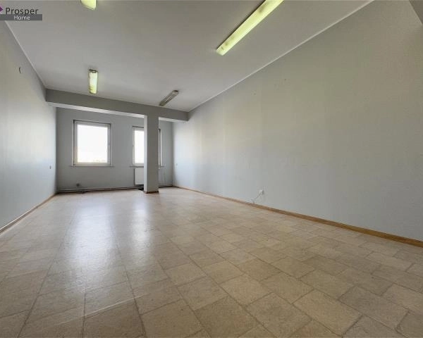 LOKAL w samym CENTRUM Rzeszowa-kilka pomieszczeń-2