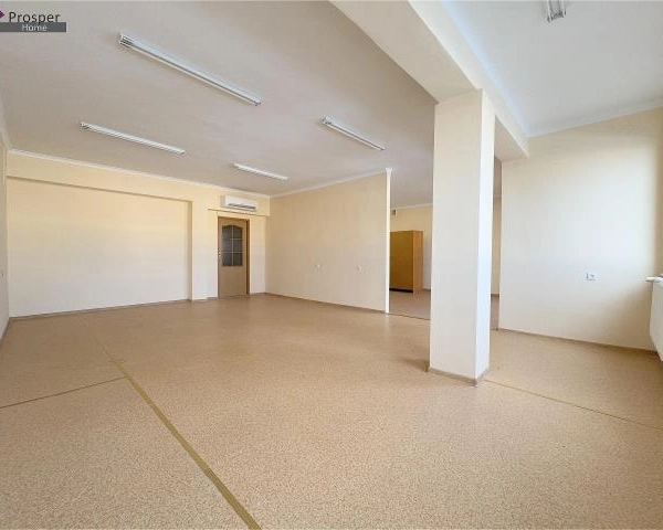 LOKAL w samym CENTRUM Rzeszowa-kilka pomieszczeń-3