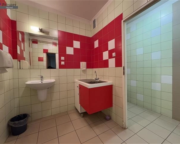 LOKAL w samym CENTRUM Rzeszowa-kilka pomieszczeń-7