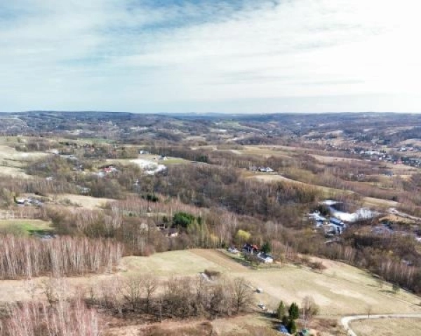 Malownicza działka w Chmielniku-1