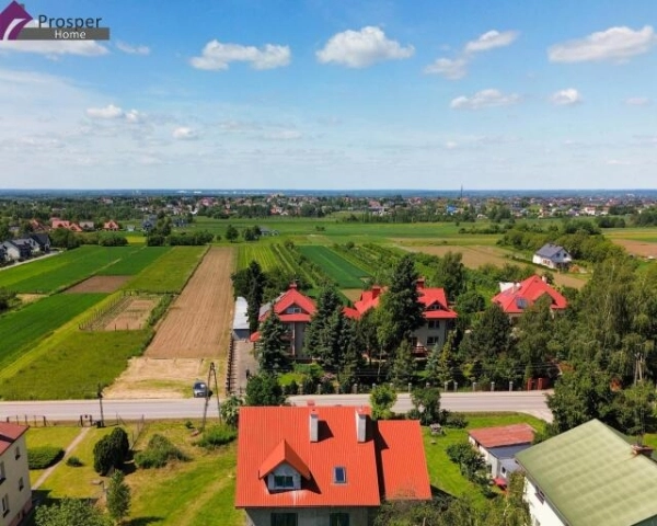 NA SPRZEDAŻ DOM 135m2 W MALAWIE/15ar DZIAŁKA-1