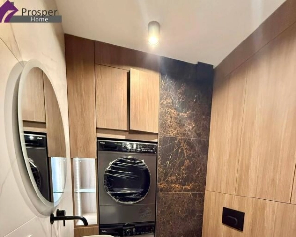 Nowoczesne, świeżo wykończone mieszkanie z widokiem, który robi wrażenie!-4